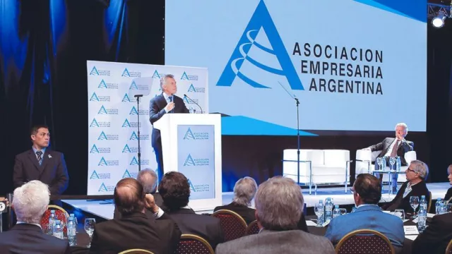 Frío reencuentro de Macri con empresarios tras la caída en las PASO