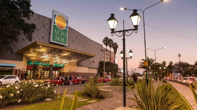Ocho comercios del Alto NOA Shopping, multados por no exhibir los precios