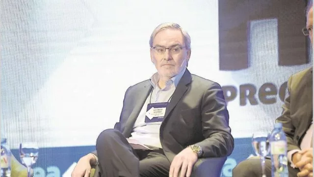 Combustibles: liberan el comercio mayorista y subsidian a petroleras