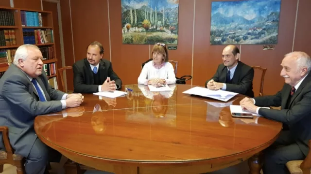 Acercamiento entre la Corte de Justicia y el Consejo Profesional de Ciencias Económicas