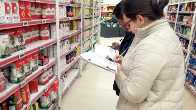 Defensa del Consumidor controla el funcionamiento de Precios Esenciales