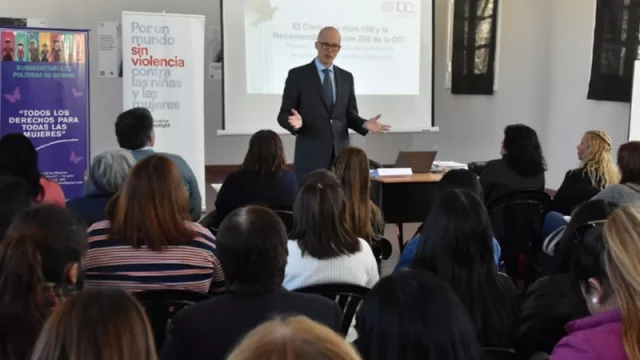 La OIT expuso sobre acciones para prevenir la violencia en el trabajo