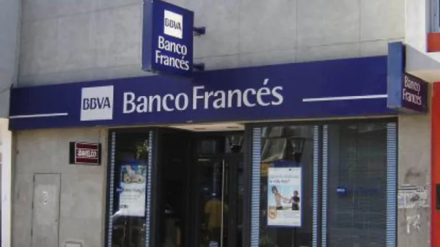 Fuerte multa al Banco Francés por brindar mala información de un cliente, que terminó en el Veraz
