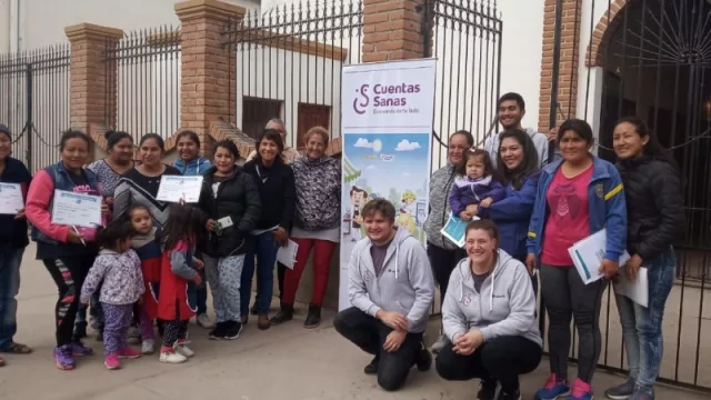 Banco Macro y la Fundación Los Grobo capacitaron a vecinos de Orán con el programa Cuentas Sanas