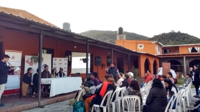 Las capacitaciones para emprendedores se extendieron a Las Lajitas, Apolinario Saravia y Campo Quijano