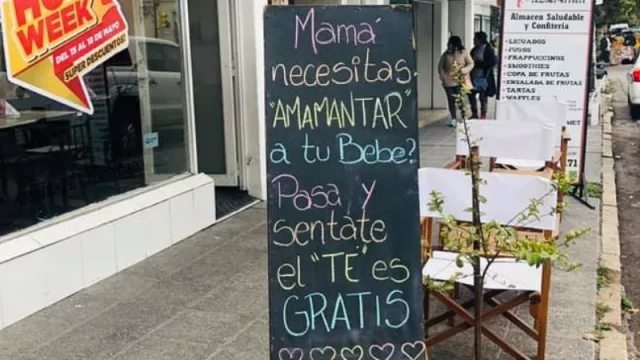 Mamá: si le tenés que dar la teta a tu bebé, en Arté de León el té (o café) ¡es gratis!