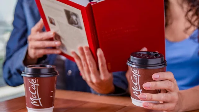 Café para todos: McDonald’s ofrece Latte o Capuccino a $ 25 en todos los locales de Argentina