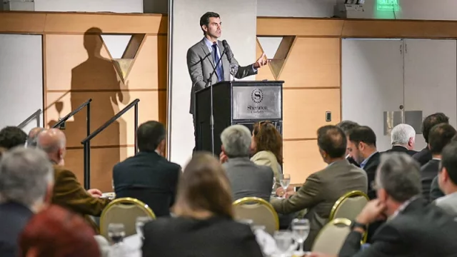 En Córdoba, Urtubey aseguró que al país le falta planificación, y criticó un congelamiento de precios