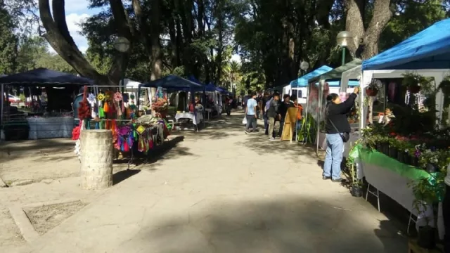 Los fines de semana, dos ferias de emprendedores buscan seducir nuevos clientes