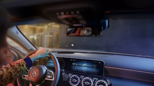 Uno de cada tres Mercedes-Benz vendidos en Uruguay fueron híbridos