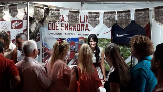 Salta aprovechó la presencia masiva de visitantes en Carlos Paz y Jesús María para promocionar sus atractivos turísticos
