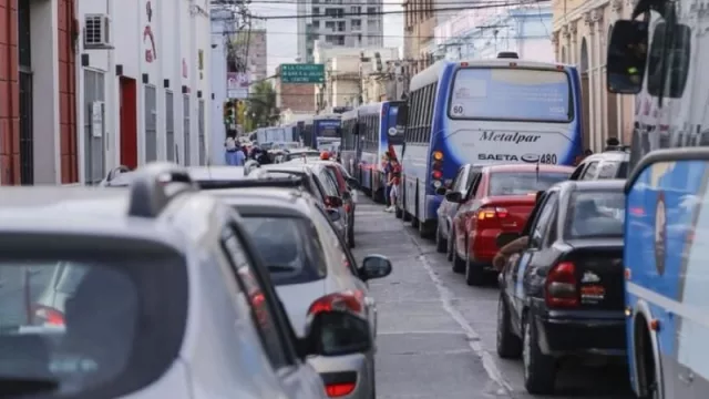 Salta en la disyuntiva: ¿le brinda comodidad al turismo o conserva su patrimonio arquitectónico?