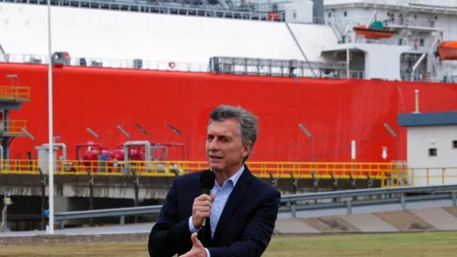 Vaca Muerta en diez años más podría provocar “lluvia” de dólares para la Argentina