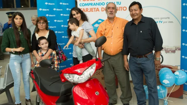 Banco Macro entregó primeros premios a clientes que usaron débito