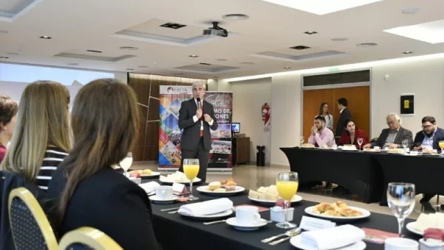 Turismo de Reuniones: lanzaron el programa “Elegí Salta”