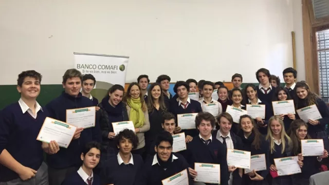 Los estudiantes de dos colegios de Salta aprendieron finanzas personales de la mano de Banco Comafi