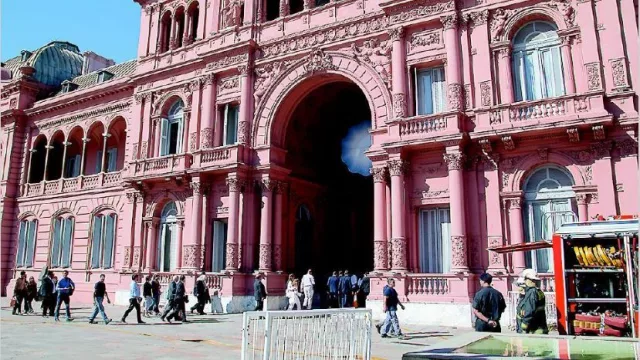 Para aprovechar el clima electoral, habrá en 2019 una "House of Cards" local