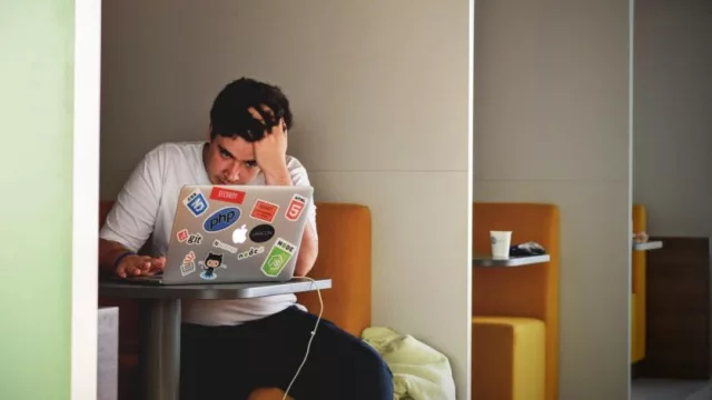 Llegó el virus más peligroso de la historia: destruye todo y no se puede borrar