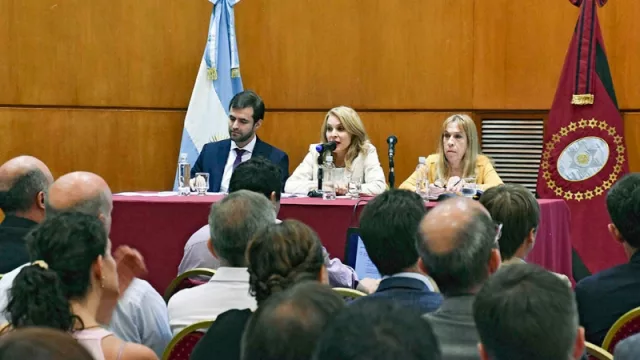 El Gobierno invitó a inversores privados a presentar proyectos que recibirán incentivos fiscales