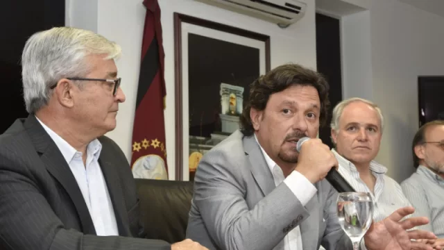 El intendente Gustavo Sáenz presentó el nuevo sistema de habilitaciones comerciales web