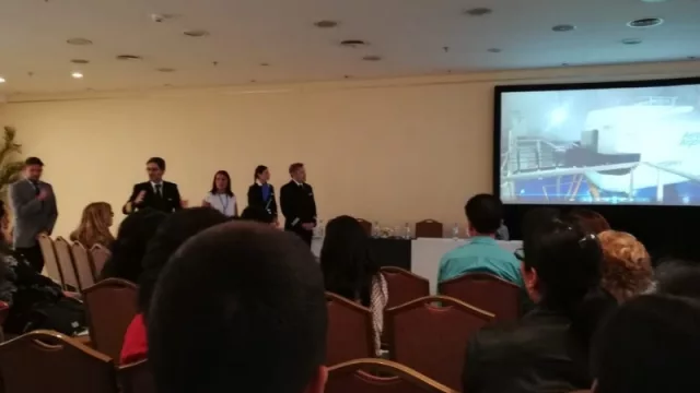 Aerolíneas presentó en Salta su curso para ayudar a las personas con miedo a volar