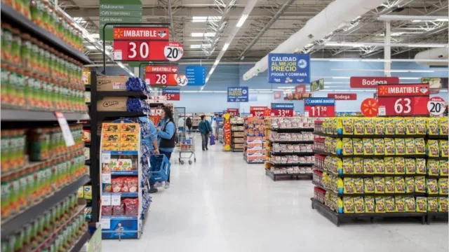 Estudios privados estiman para agosto una inflación en torno al 4%