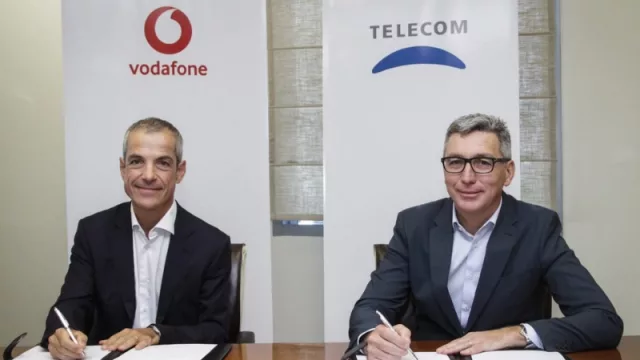 Telecom Argentina firma acuerdo de cooperación con el gigante de comunicaciones Vodafone