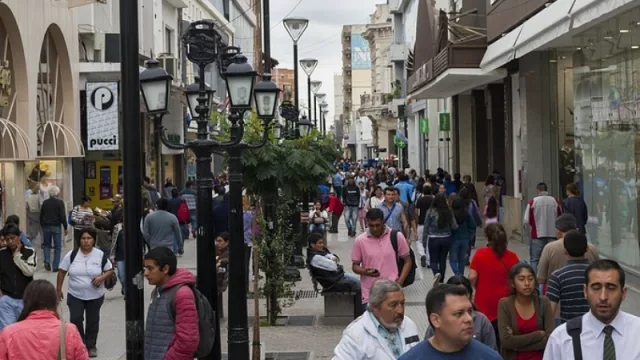 Sigue todo negativo: agosto fue otro mes de bajas ventas para el comercio