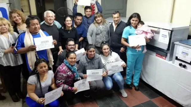 Emprendedores de Orán y Ballivián recibieron herramientas y equipos de trabajo para potenciar sus proyectos