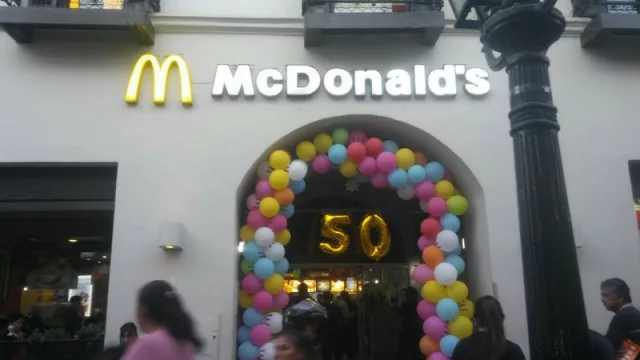 Las MacCoins llegaron a Salta para celebrar los 50 años del Big Mac