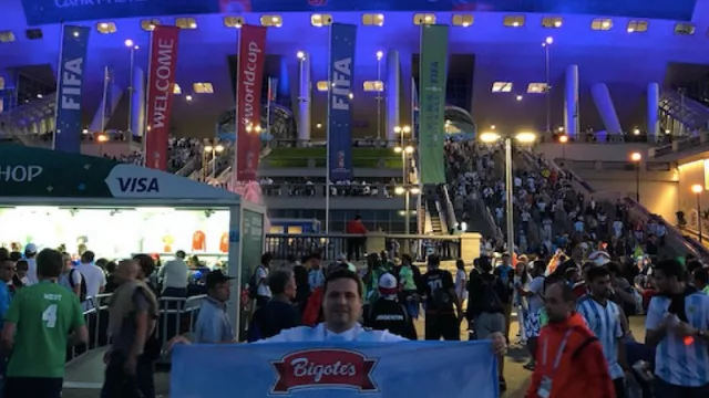 Desde Salta al Mundial: aliento mundial de Bigotes en Rusia