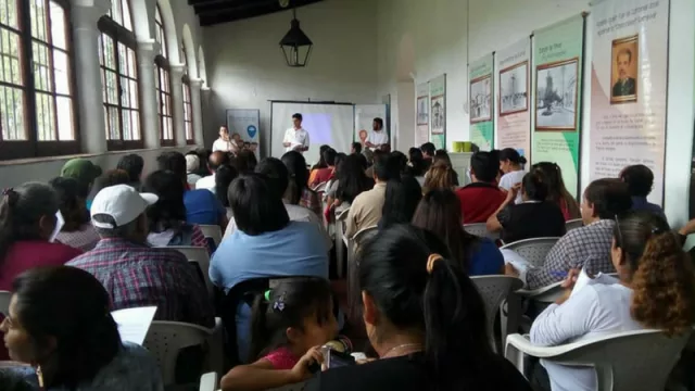 Taller sobre herramientas de economía para emprender un negocio