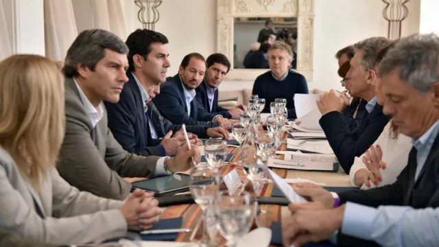 Junto a Urtubey y Macri, los gabinetes de Salta y Nación mantuvieron una reunión de trabajo en Cachi