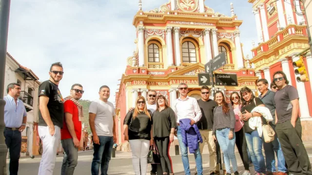 Peñeros de las Termas de Río Hondo llegaron a Salta para exportar la “experiencia Balcarce”