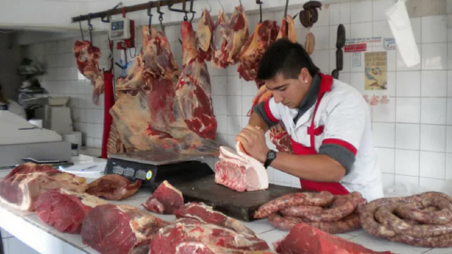 La UCASAL y la Municipalidad de Salta aplicarán el plan Carne Segura en las carnicerías de Salta