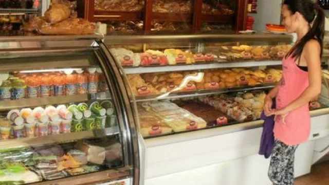 Salida de emergencia: el pan aumenta el 20% desde hoy, pero se logró frenar el lock out