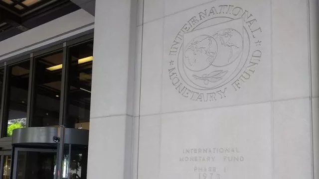 Argentina podría pedir tres tipos de acuerdos al FMI al 4,6%, debajo de los mercados