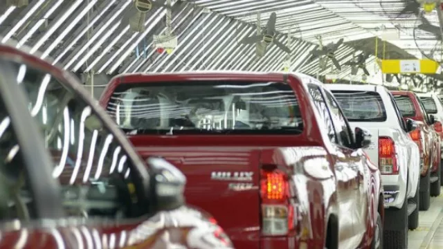 Abril: sigue subiendo la venta de autos, Hilux es #1