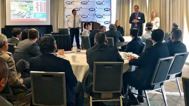 En Houston (EEUU), la ministra Bibini buscó seducir a empresarios norteamericanos del gas y petróleo