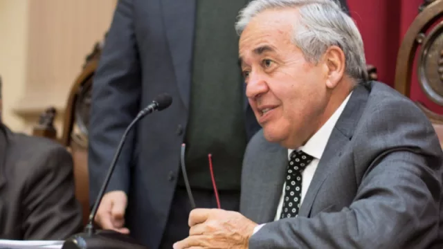 Godoy convocó a reunión urgente para analizar la situación de los ingenios azucareros de la provincia