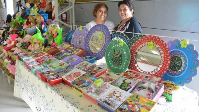 Emprendedores locales realizaron la primera feria del 2018