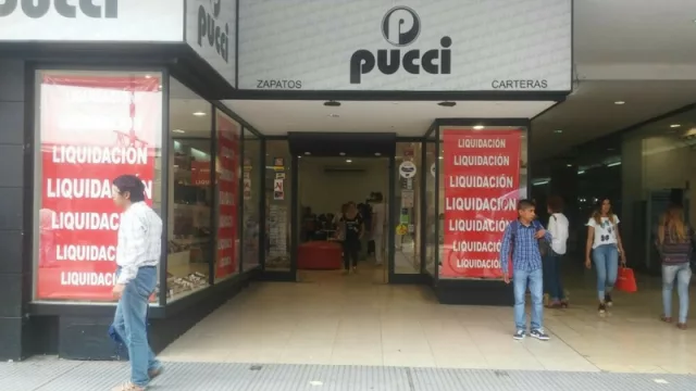 El comercio comenzó con la liquidación de fin de temporada y te vas a querer llevar todo