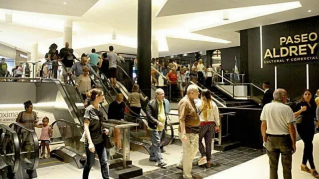 Enero 2018: En los centros comerciales las ventas subieron un 2,8%