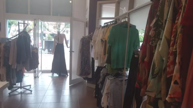 Reinaguró Isabella Clothes y abrió cancha a los más chiquitos