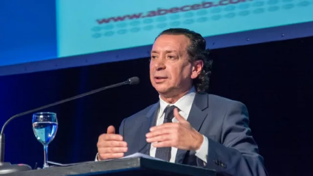 Para Dante Sica, en la economía de Macri “hubo avances”, pero también “muchos pendientes”