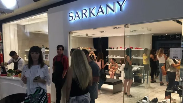 Ricky Sarkany regresó a Salta renovando su franquicia en el Alto NOA Shopping