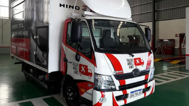 Hino fabrica en Argentina los deflectores de viento (ahorro de hasta 10%)