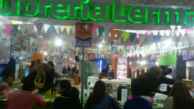 Librería Lerma ofreció talleres gratuitos que se llenaron a lleno pleno durante FERINOA