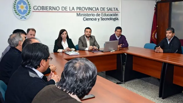 El Gobierno propuso alcanzar el 21% de incremento para el año y una suma fija en diciembre