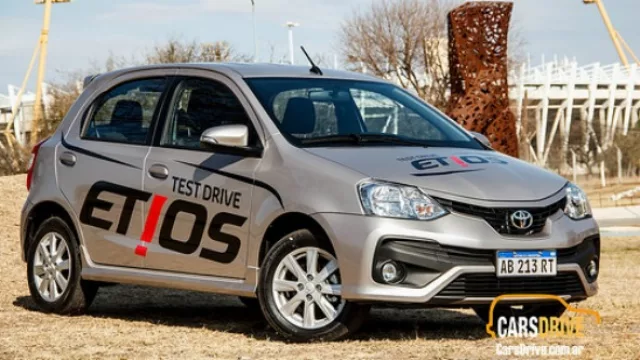 Probamos el Toyota Etios 2018 con caja automática
